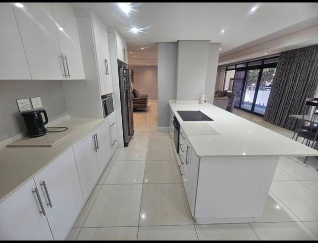 4 BEDROOM APARTMENT FOR SALE IN MORNINGSIDE